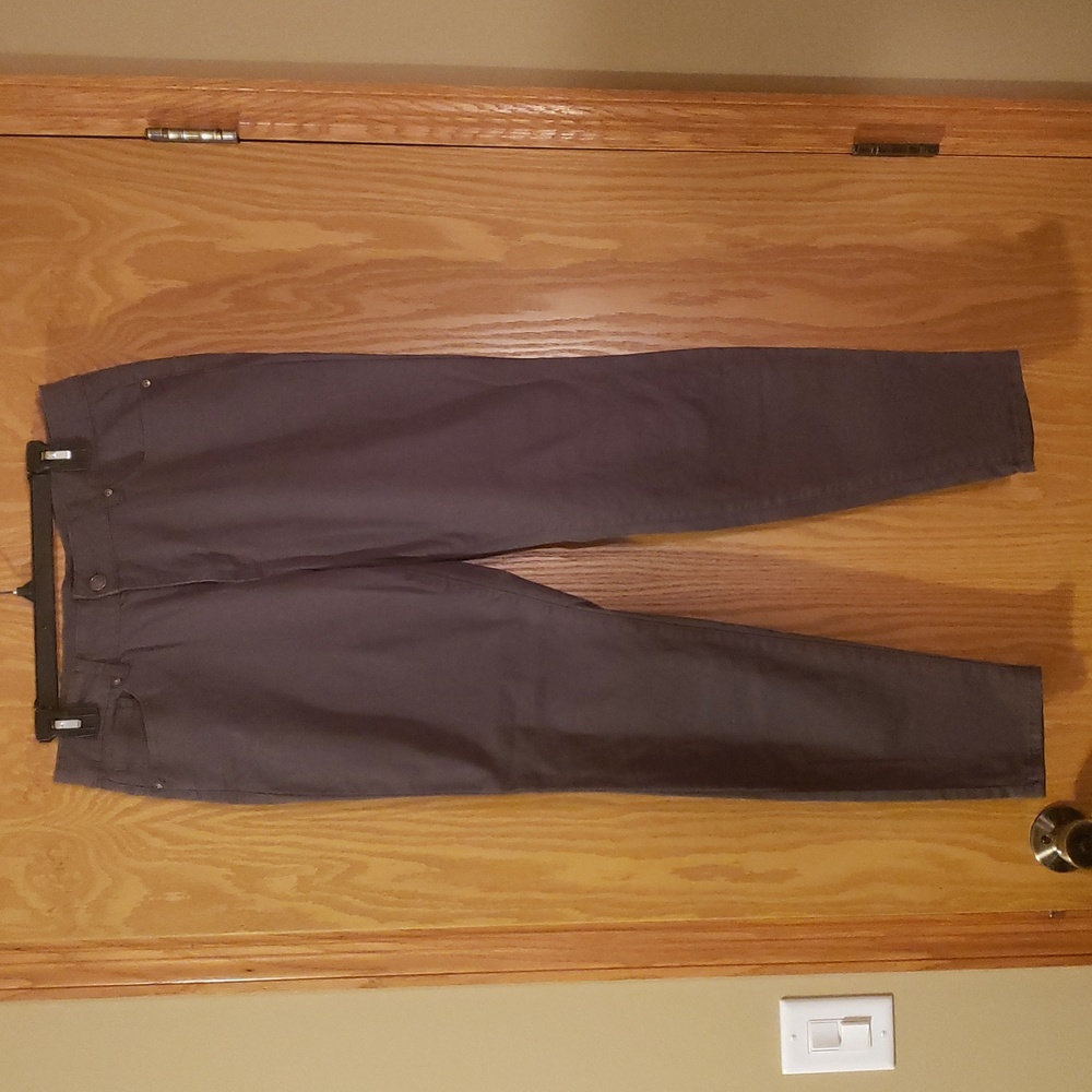 NWOT Dark Skinny Brown Skinny Pants - Picture 1 of 3
